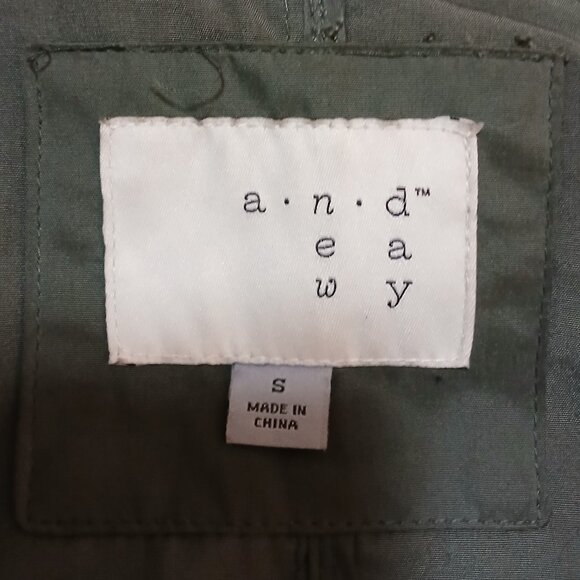 a.n.d Eawy Utility Parka Jacket Women’s Small Green Hidden Hood Drawstring Waist - Picture 8 of 9